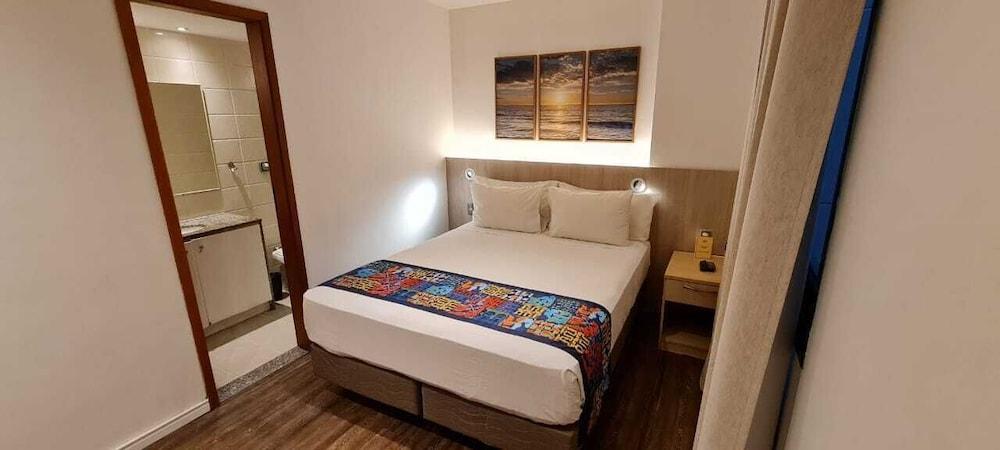 Apartahotel Anna Ipanema By Arena 3*